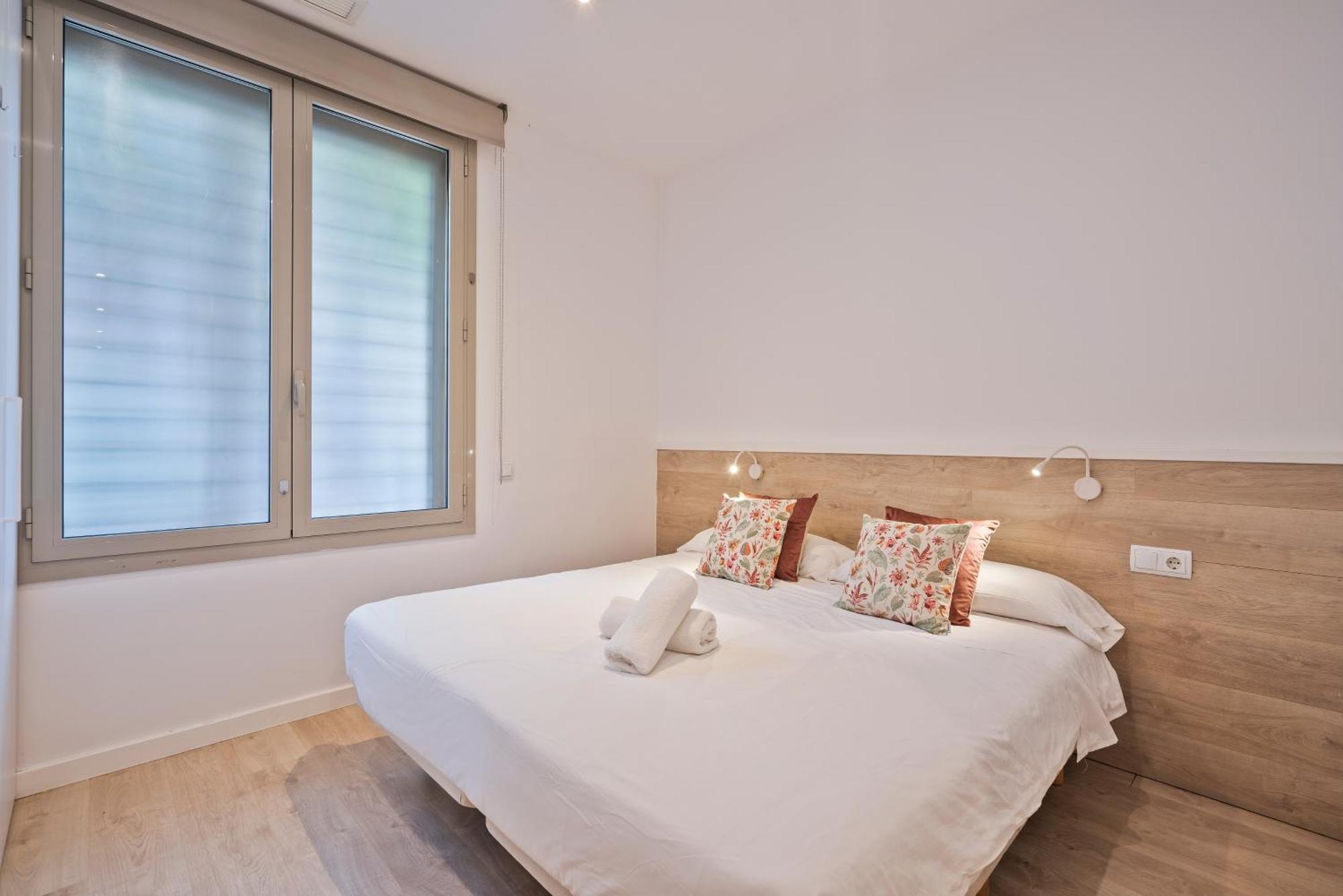 Bcnstop Sant Pau Suites Barcelona Bagian luar foto