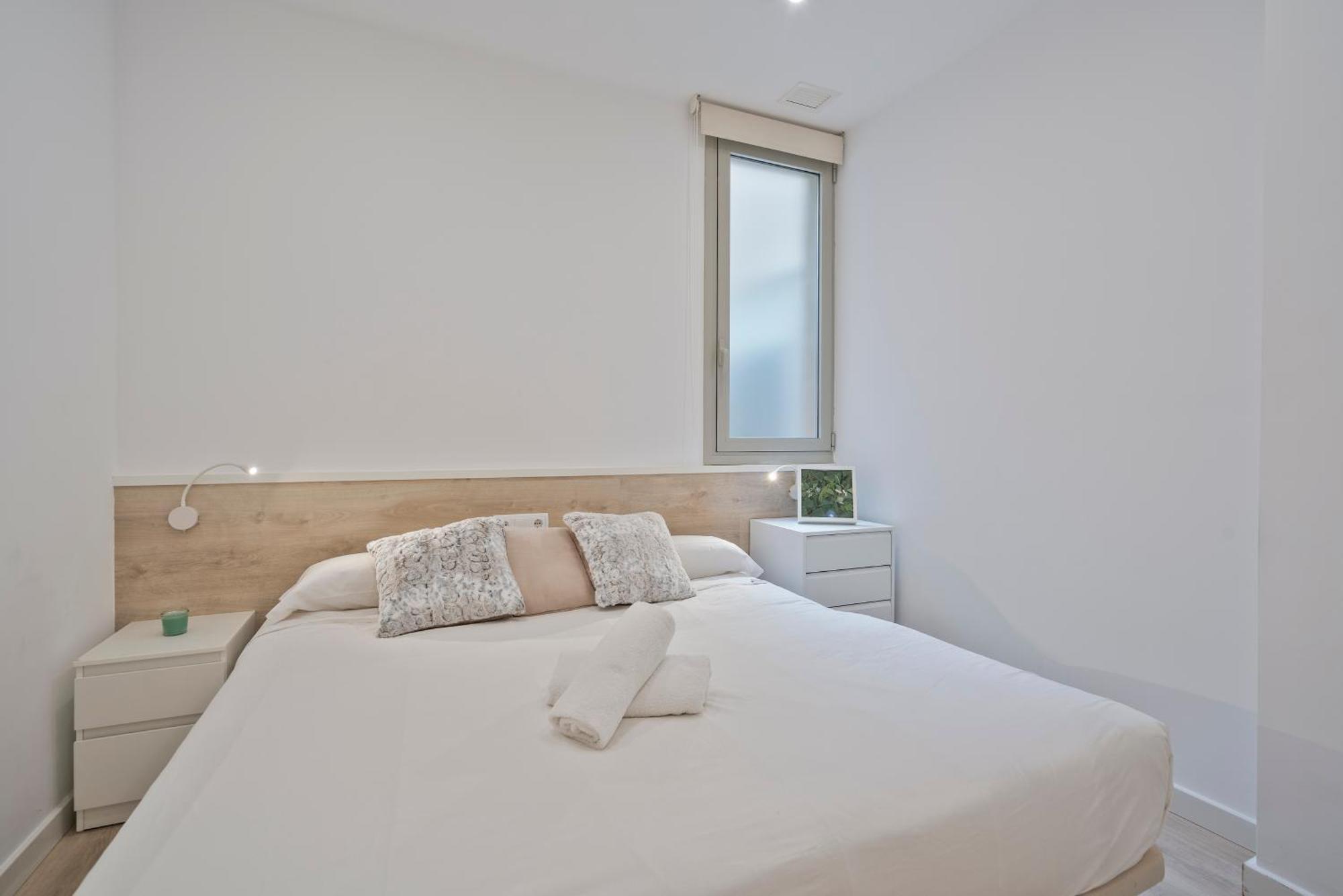 Bcnstop Sant Pau Suites Barcelona Bagian luar foto