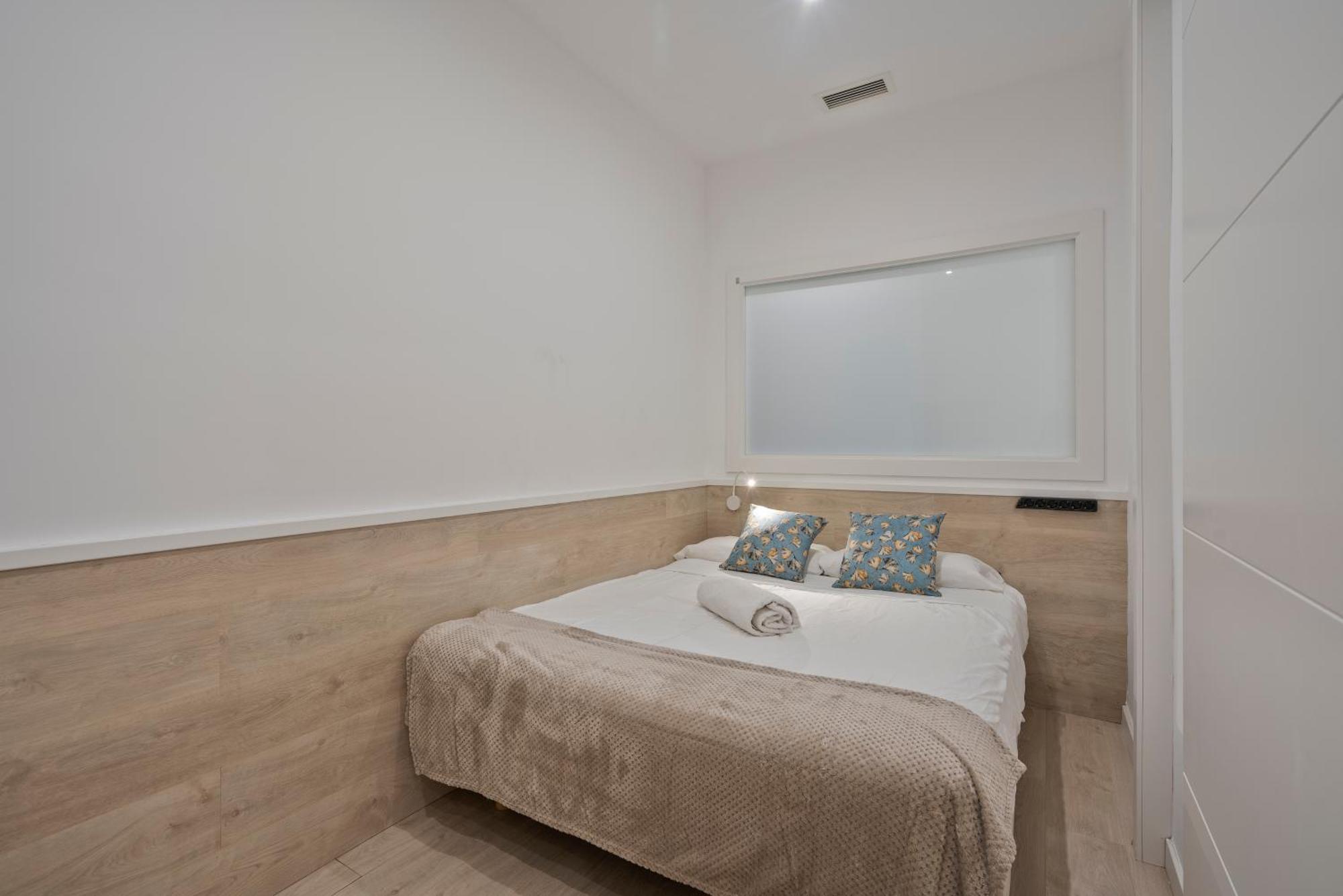 Bcnstop Sant Pau Suites Barcelona Bagian luar foto